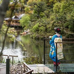 ***** Hotel Four Seasons Japan